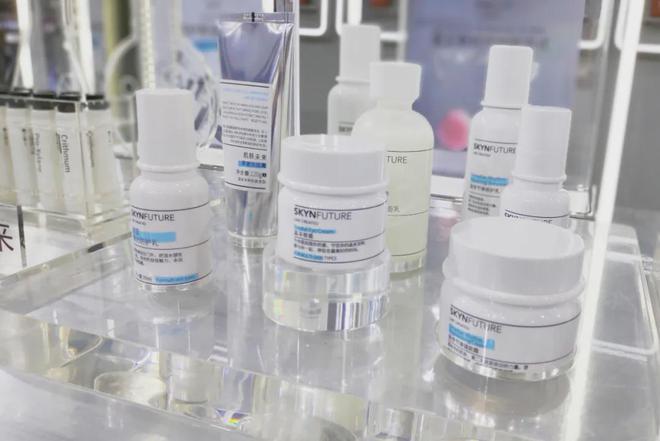 肌膚未來攜科學定制新品亮相美博會，以研發革新重塑線下渠道打法